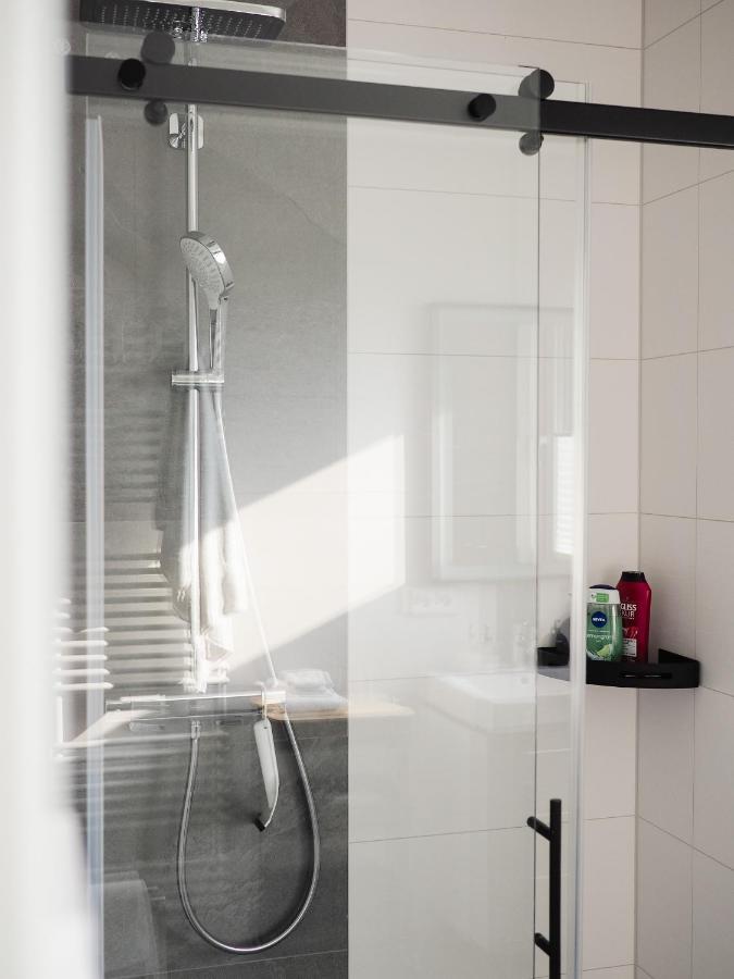 Moderne Ferienwohnung Mit Seeblick & Terrasse 96Qm Grossraschen Bagian luar foto